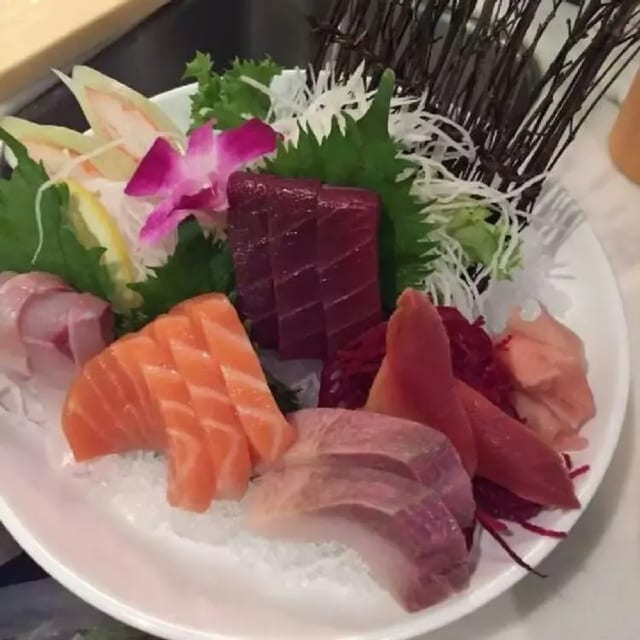 Sashimi Platter.